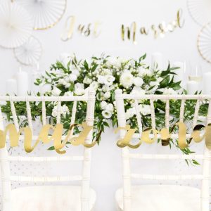 Napisy na krzesła Państwa Młodych Mąż Żona