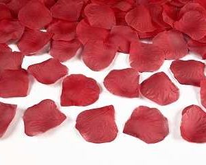 Sztuczne płatki róż 500 szt czerwone